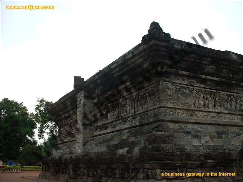 Study The History In Tegowangi Temple